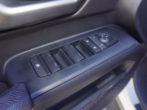 New 2025 Toyota Tacoma TRD Off-Road image 10