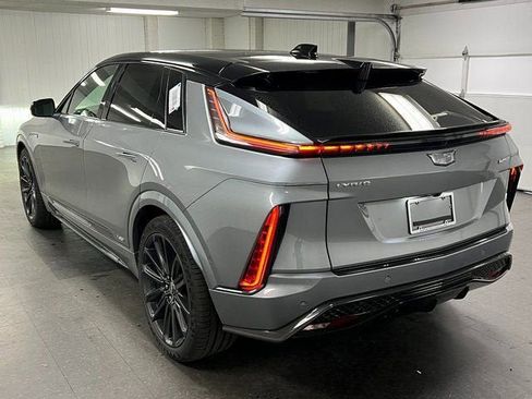 New 2026 Cadillac Lyriq V w/ Exterior Carbon Fiber Package image 6