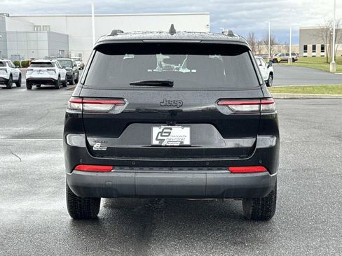Used 2024 Jeep Grand Cherokee L Laredo AWD/4WD image 25