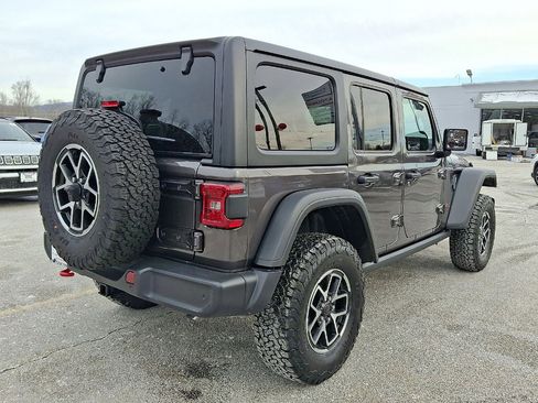 Used 2025 Jeep Wrangler Unlimited Rubicon w/ Safety Group image 25