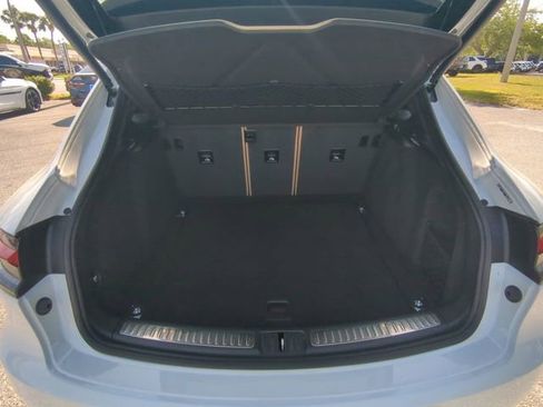 Used 2019 Porsche Macan AWD/4WD image 14