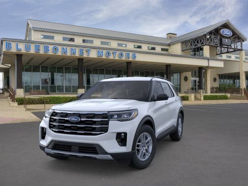 New 2026 Ford Explorer Active w/ Active Comfort Package RWD image 2