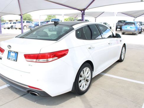 Used 2017 Kia Optima EX w/ Premium Package FWD image 6