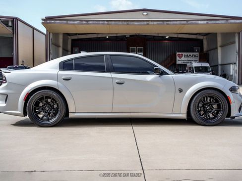 Used 2023 Dodge Charger SRT Hellcat w/ Harman/Kardon Audio Group RWD image 9