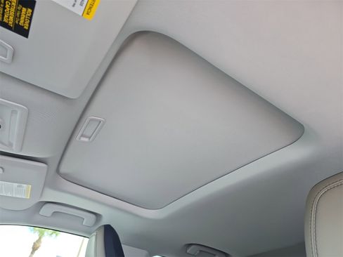 New 2025 Ford Maverick Lariat w/ 4K Tow Package image 15