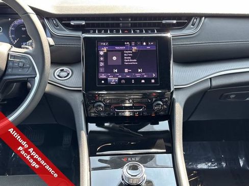 New 2025 Jeep Grand Cherokee L Altitude image 13