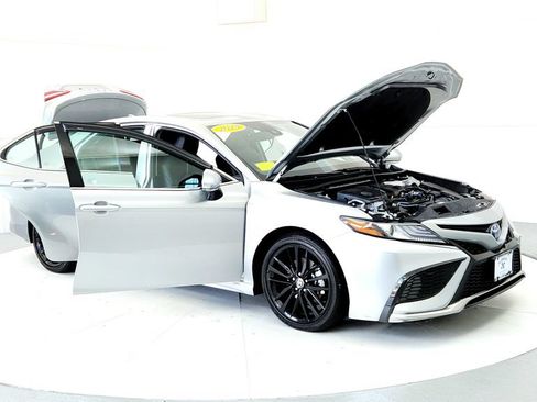 Used 2024 Toyota Camry XSE w/ Navigation Package FWD image 12
