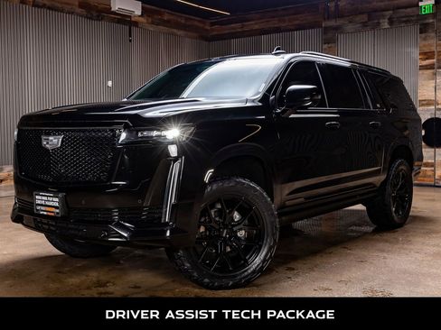 Used 2021 Cadillac Escalade ESV Sport w/ Driver Assist Tech Package image 5