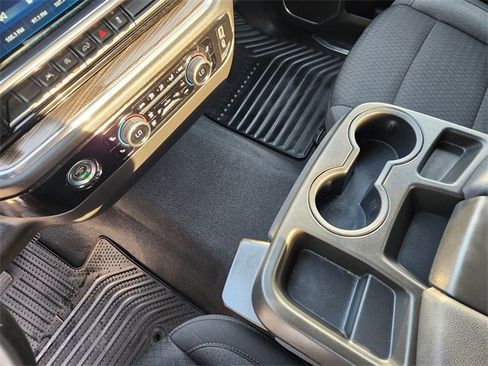 Used 2023 Chevrolet Silverado 1500 LT image 18