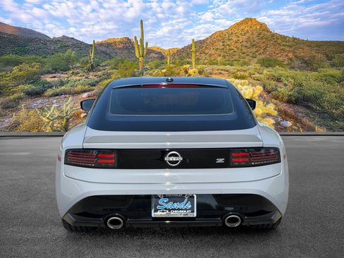 Used 2024 Nissan Z Performance w/ Floor Mat Package RWD image 6