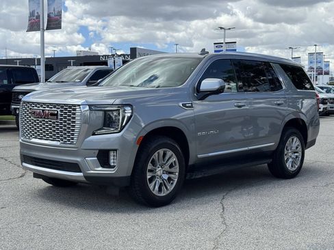 Used 2024 GMC Yukon Denali RWD image 2