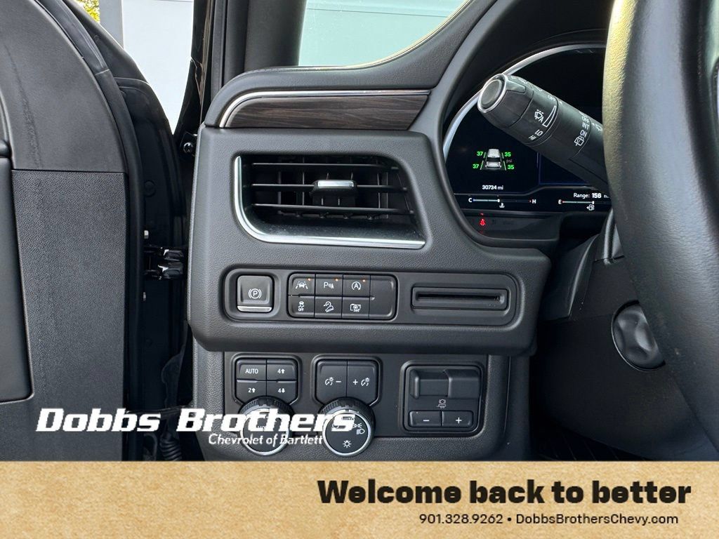 Used 2023 Chevrolet Tahoe Z71 w/ Luxury Package AWD/4WD image 16