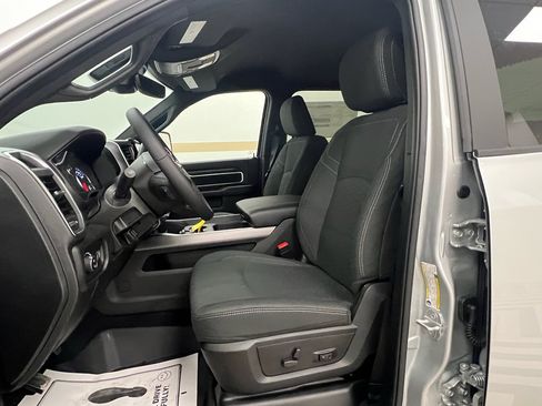 New 2026 RAM 3500 Big Horn AWD/4WD image 6