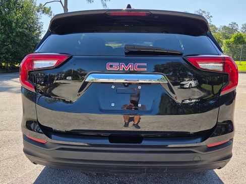 Used 2024 GMC Terrain SLT AWD/4WD image 6