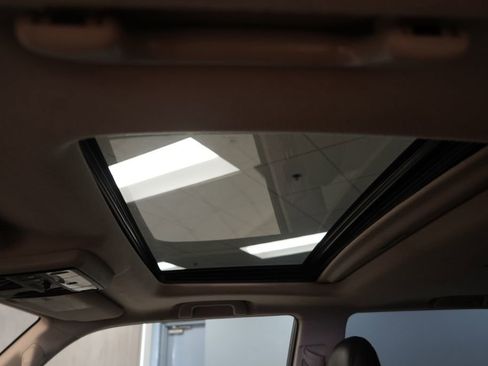 Used 2013 Toyota 4Runner SR5 w/ Premium Pkg image 3