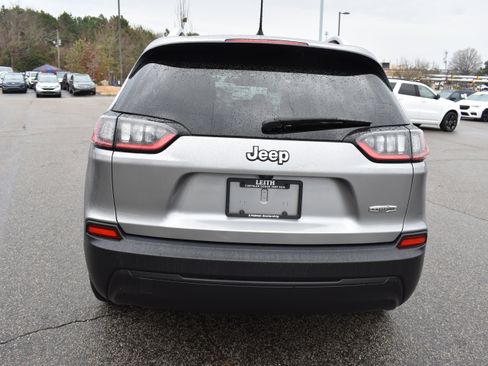 Used 2021 Jeep Cherokee Latitude image 8