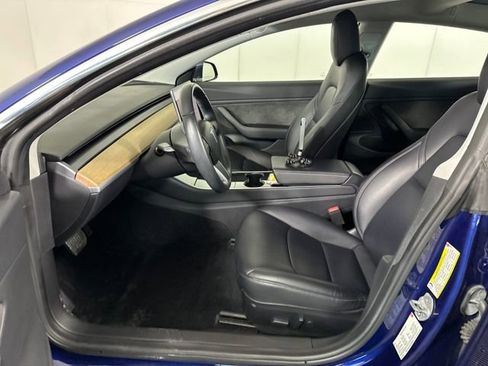 Used 2018 Tesla Model 3 Long Range image 11