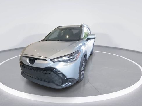 Used 2023 Toyota Corolla Cross AWD Hybrid image 4