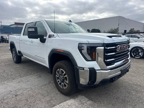Used 2024 GMC Sierra 2500 SLE w/ SLE Convenience Package AWD/4WD image 3