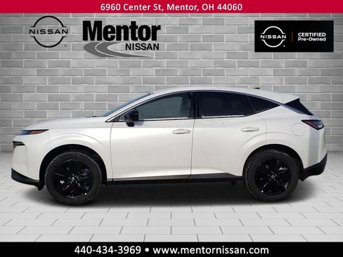 Used 2025 Nissan Murano SV image 4