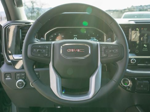 New 2026 GMC Sierra 1500 SLT w/ SLT Premium Plus Package image 17
