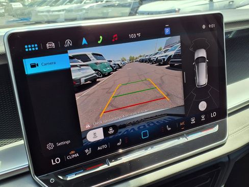 New 2026 Volkswagen Tiguan SE image 17