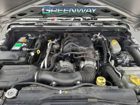 Used 2017 Jeep Wrangler Unlimited Sport w/ Connectivity Group image 10