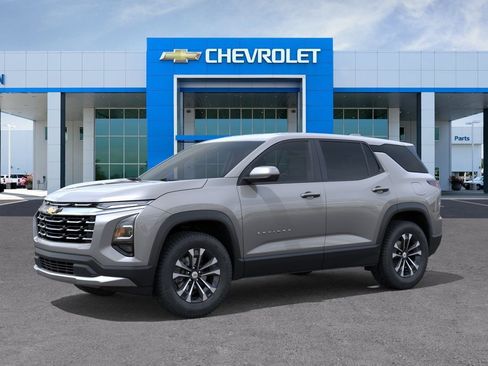 New 2026 Chevrolet Equinox LT FWD image 2