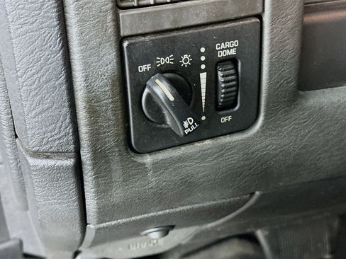 Used 2005 Dodge Ram 1500 Truck SLT RWD image 17