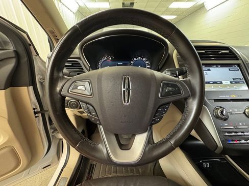 Used 2017 Lincoln MKC Reserve image 34