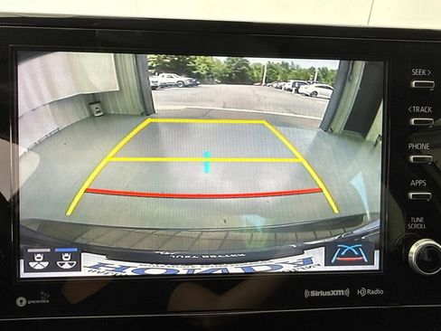 Used 2022 Toyota Camry XLE FWD image 23