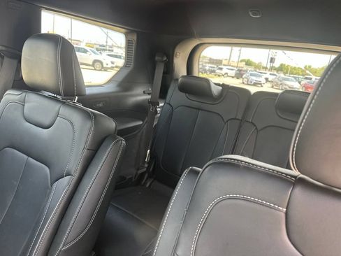 Used 2023 Jeep Grand Cherokee L Overland w/ Rear Seat Video Group I AWD/4WD image 24