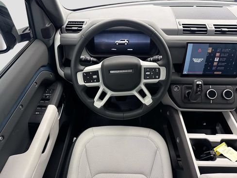Used 2025 Land Rover Defender 110 S AWD/4WD image 10