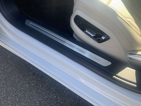 Used 2023 Audi A8 L 3.0T image 17