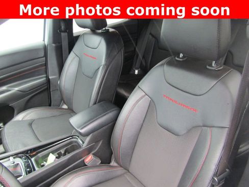 Used 2024 Jeep Compass Trailhawk AWD/4WD image 13