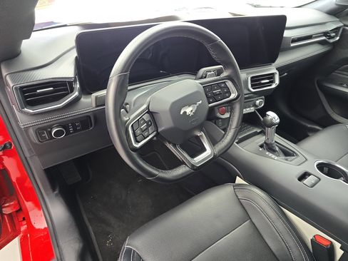 Used 2024 Ford Mustang GT Premium image 13