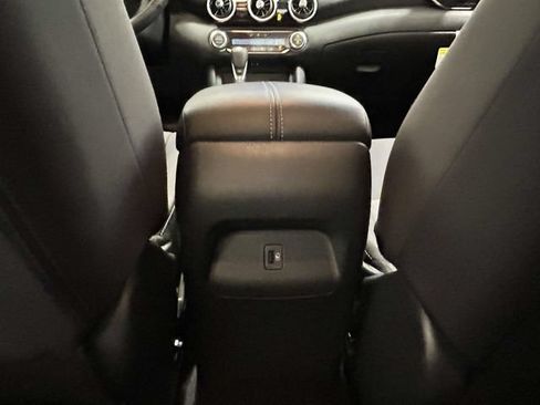 Used 2025 Nissan Sentra SV w/ All-Weather Package FWD image 11