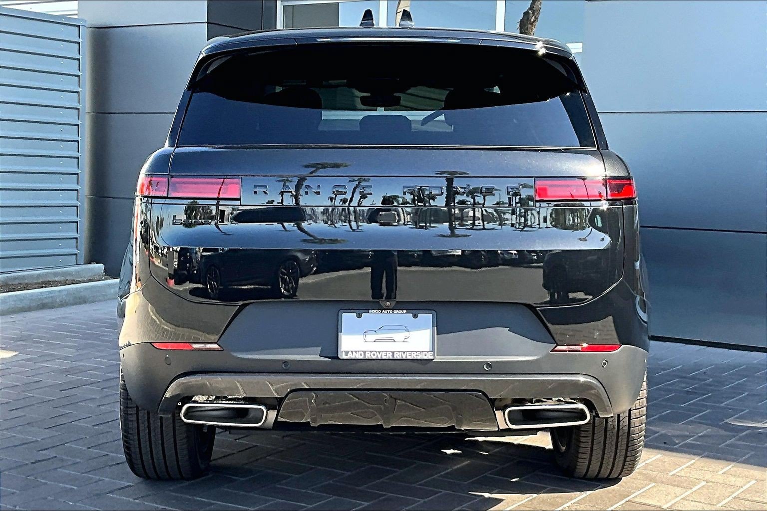 New 2027 Land Rover Range Rover Sport SE AWD/4WD image 4
