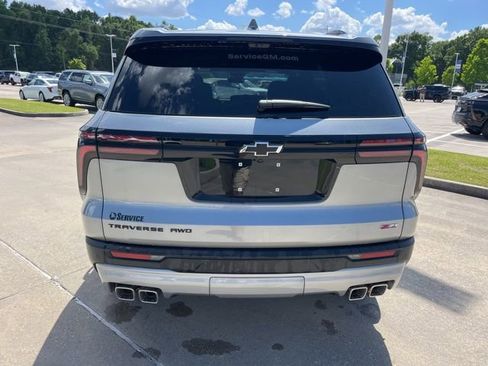 New 2026 Chevrolet Traverse Z71 w/ Enhanced Driving Package AWD/4WD image 5