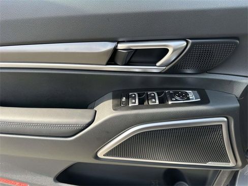 New 2025 Kia Telluride S image 7