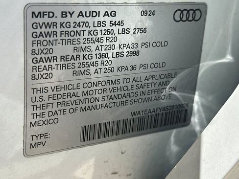 Used 2025 Audi Q5 2.0T Premium Plus w/ Premium Plus Package AWD/4WD image 31