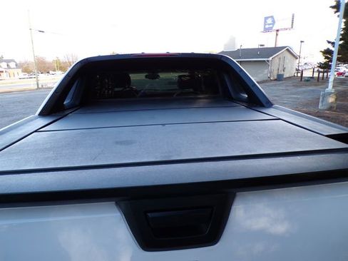 Used 2010 Chevrolet Avalanche LT w/ Suspension Package, Off-Road image 8