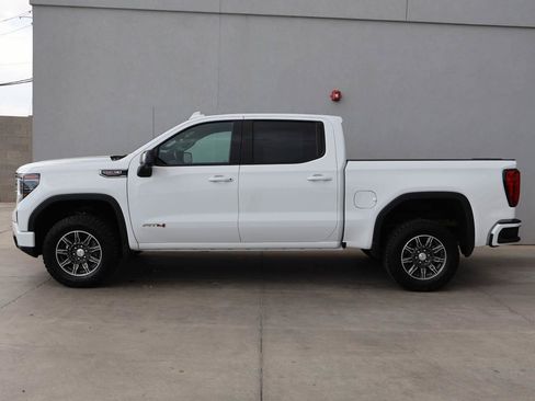 Used 2025 GMC Sierra 1500 AT4 AWD/4WD image 2