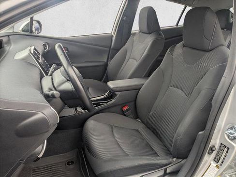 Used 2021 Toyota Prius Prime LE image 16