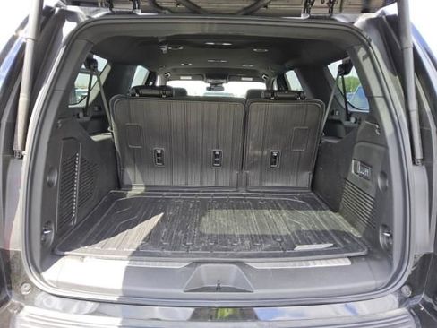 Used 2025 GMC Yukon XL Denali w/ LPO, Floor Liner Package AWD/4WD image 4