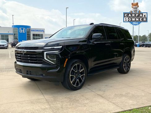 Used 2025 Chevrolet Tahoe RST w/ Comfort Package AWD/4WD image 3