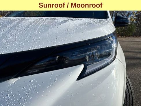 Certified 2025 Toyota Sienna XSE image 6