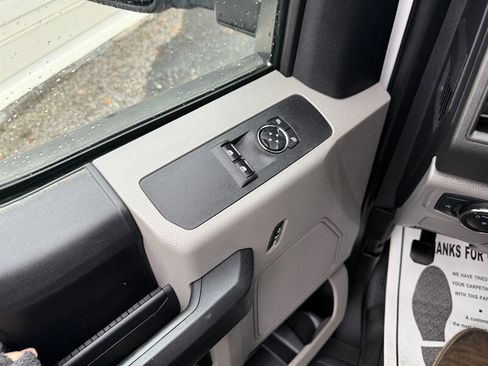 Used 2020 Ford F350 XL w/ Power Equipment Group image 11