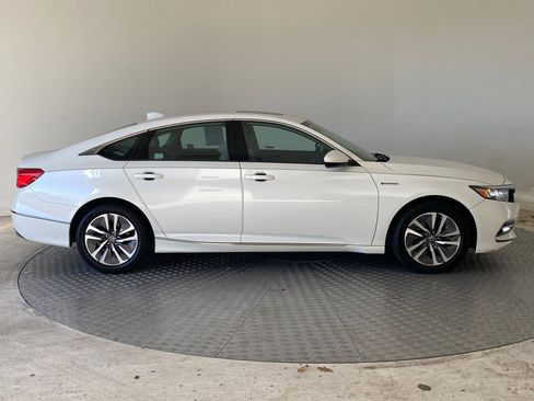 Used 2018 Honda Accord EX image 7