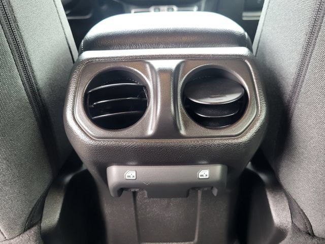 Used 2026 Jeep Wrangler Unlimited Sport AWD/4WD image 22